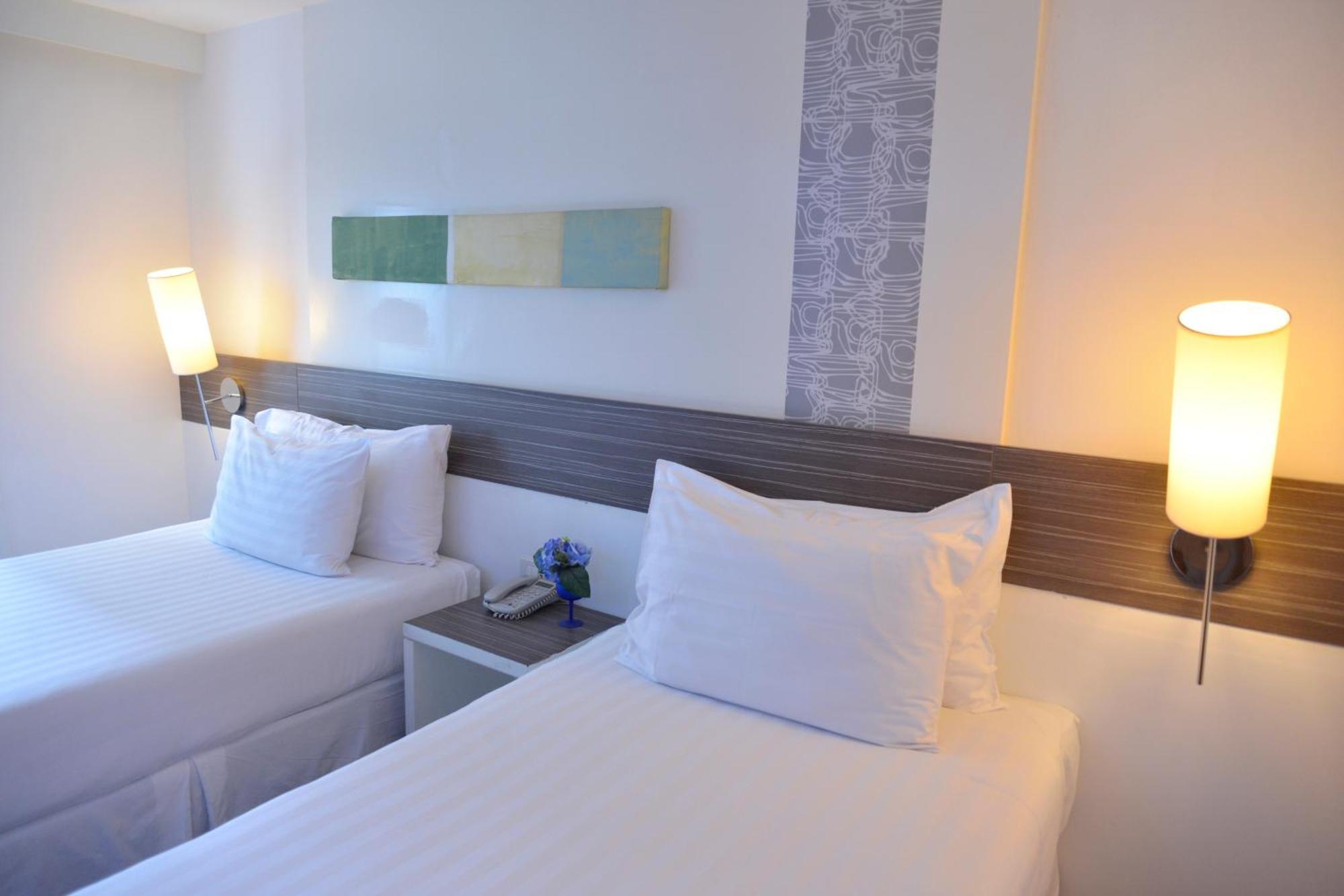 The Mini R Ratchada Hotel Банкок Екстериор снимка