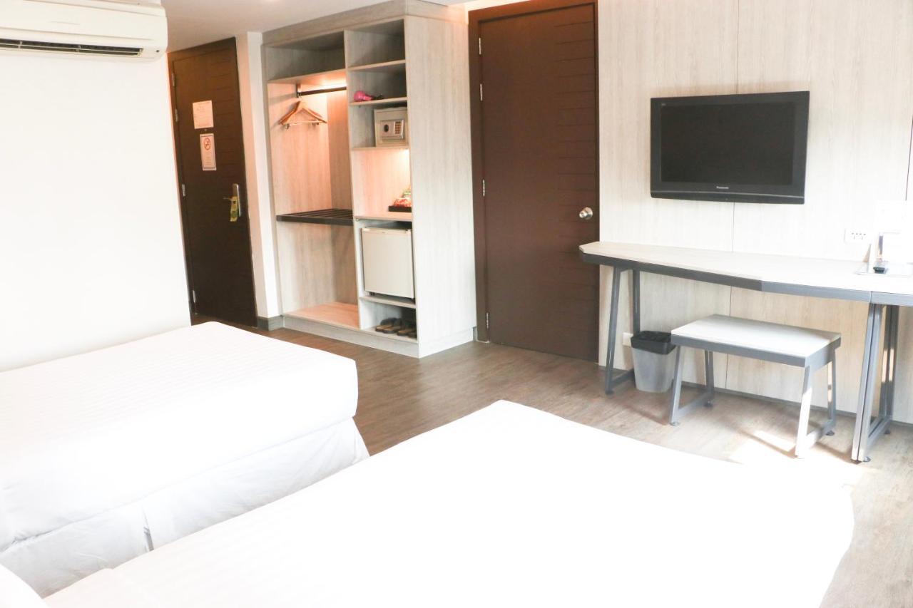 The Mini R Ratchada Hotel Банкок Екстериор снимка