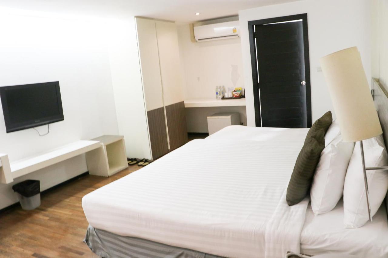 The Mini R Ratchada Hotel Банкок Екстериор снимка
