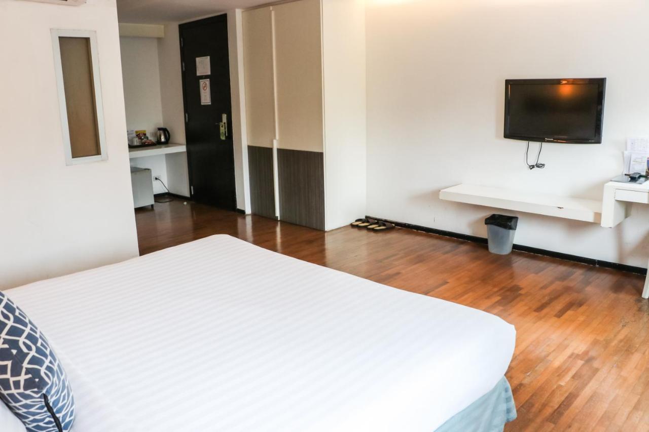 The Mini R Ratchada Hotel Банкок Екстериор снимка